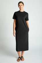 Load image into Gallery viewer, Grace T-Shirt Midi Dess
