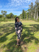 Load image into Gallery viewer, Long sleeve floral dress
