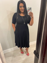 Load image into Gallery viewer, Quarter sleeve baby doll dress
